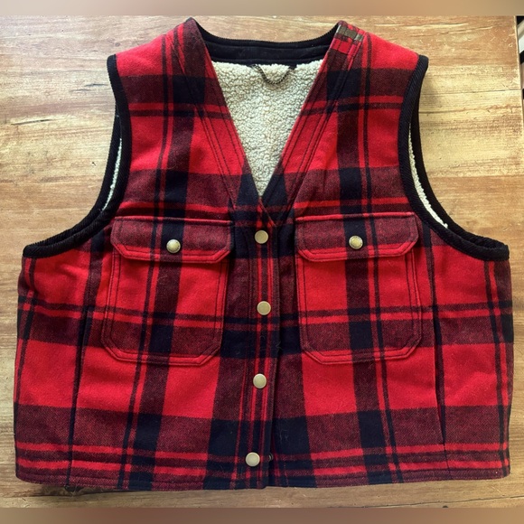 BANANA REPULIC Women’s M Reversible Wool Sherpa Buffalo Plaid Vest - Picture 1 of 9